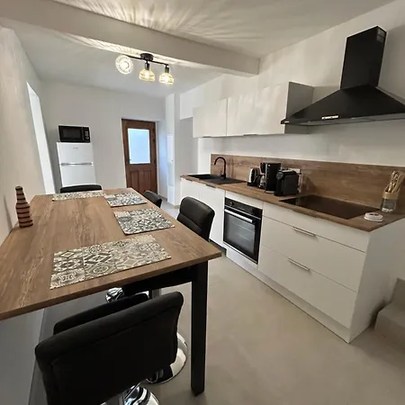 Maison Typique De Village Tatil Evi *