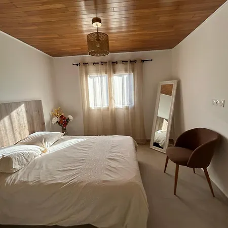 Maison Typique De Village