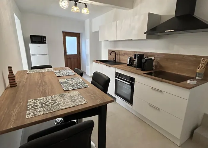 Maison Typique De Village Tatil Evi *